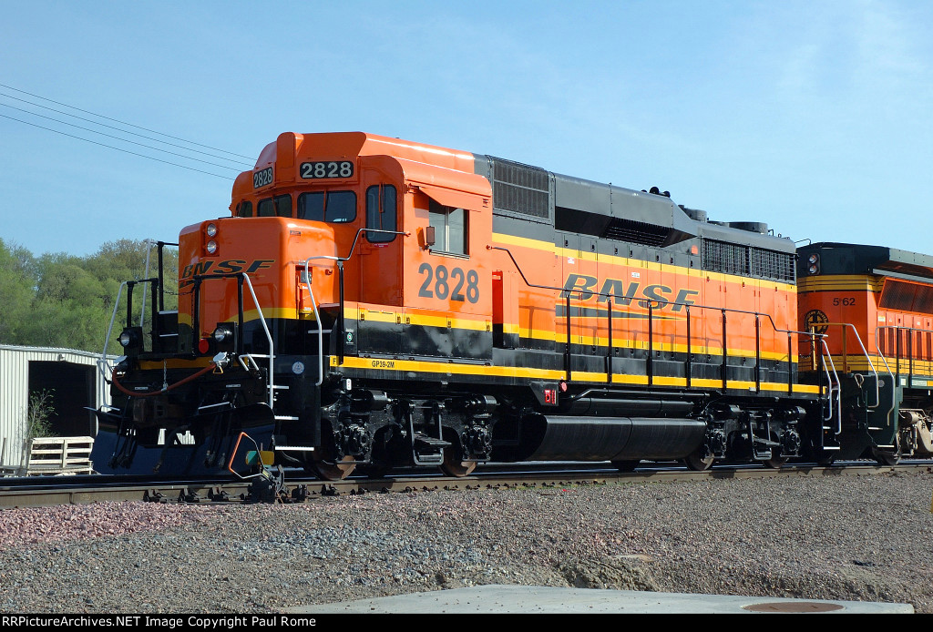 BNSF 2828, Fresh repaint 
